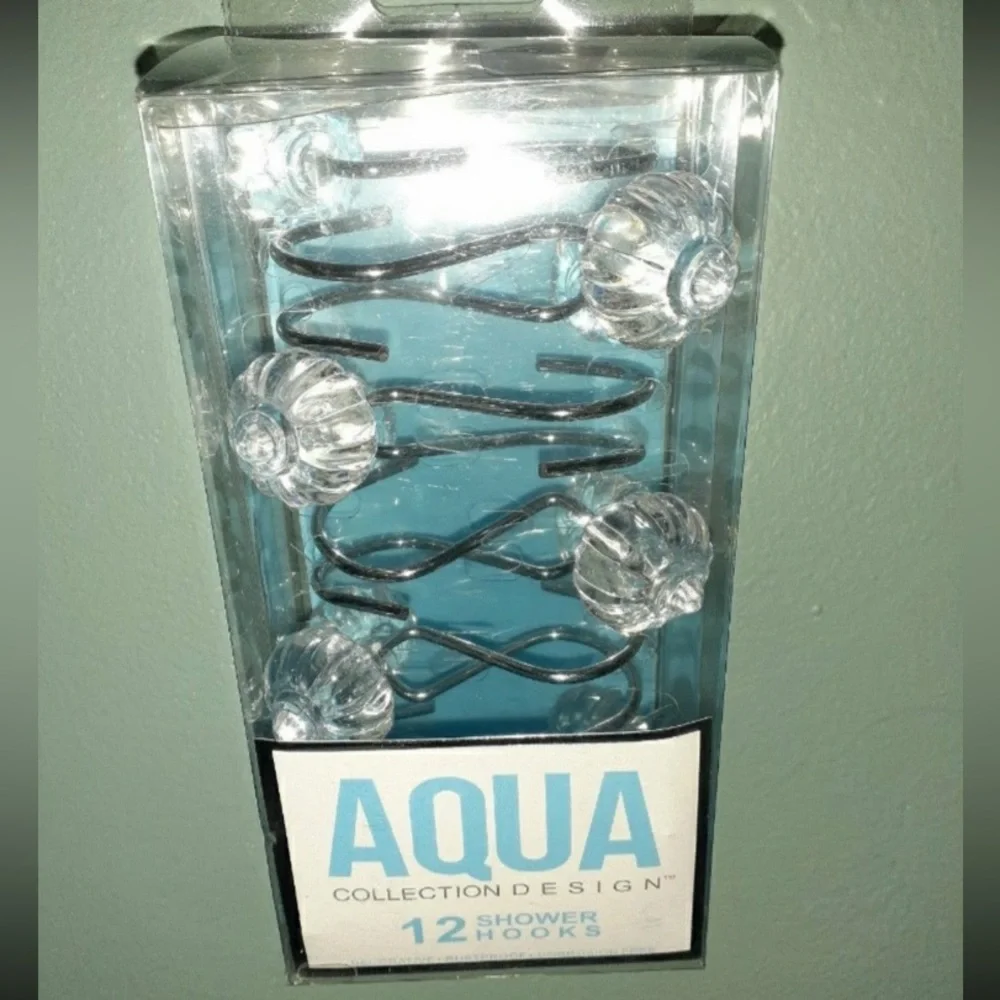 Wild Sage Chloe Clip Shower Curtain & clear shower curtain rings